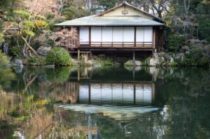 神戸で保育士が転職する際の三宮の求人情報は？